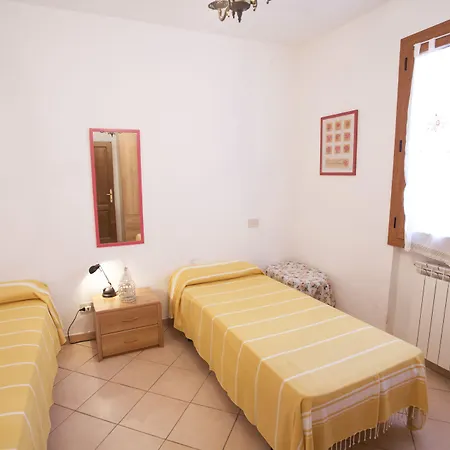 아파트 La Casina A Schiopparello - Goelba 포르토페라이오